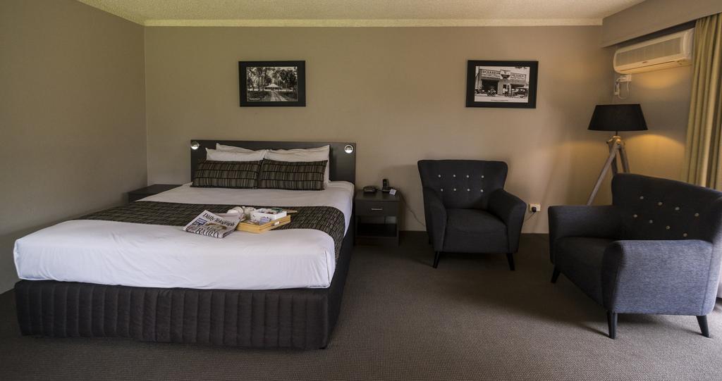 The Galaxy Motel Gosford Room photo