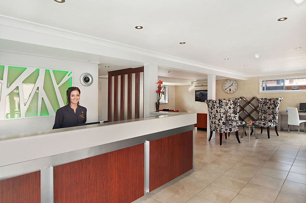 The Galaxy Motel Gosford Exterior photo